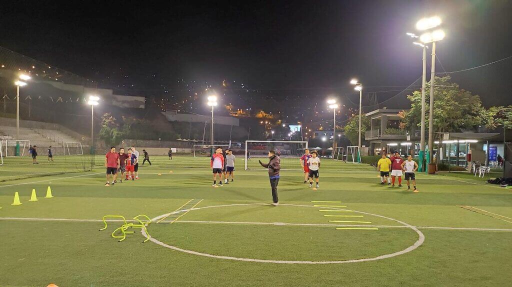 alquiler-de-cancha-futbol-activa-club-1640x920-1 Alquiler de Canchas Deportivas- Activa Club